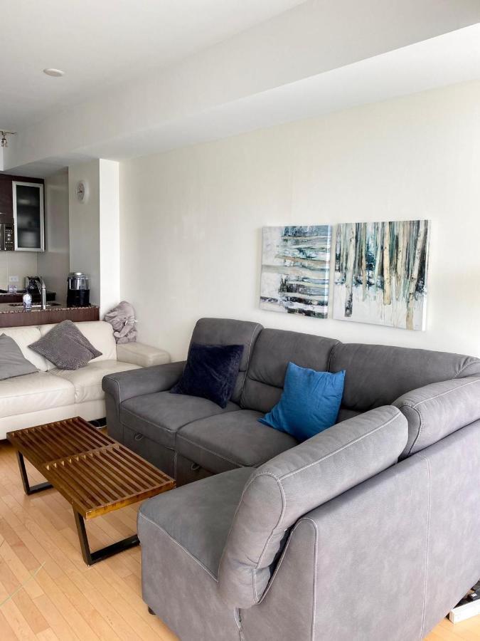 Ihost Suites Ice Condo Toronto Dış mekan fotoğraf