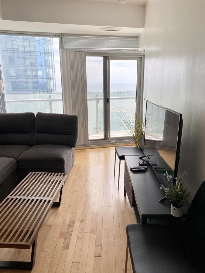 Ihost Suites Ice Condo Toronto Dış mekan fotoğraf