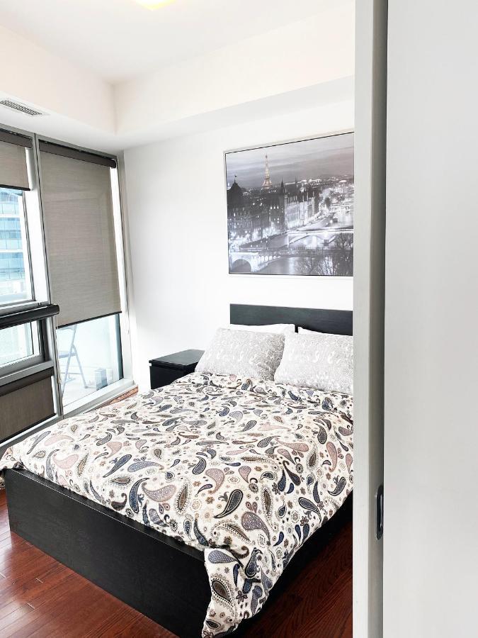 Ihost Suites Ice Condo Toronto Dış mekan fotoğraf