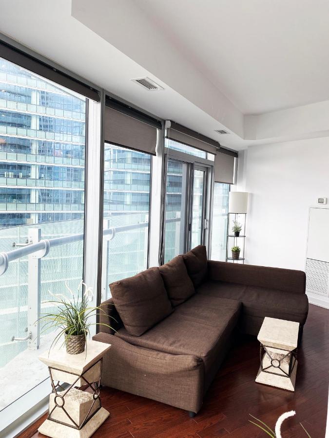 Ihost Suites Ice Condo Toronto Dış mekan fotoğraf
