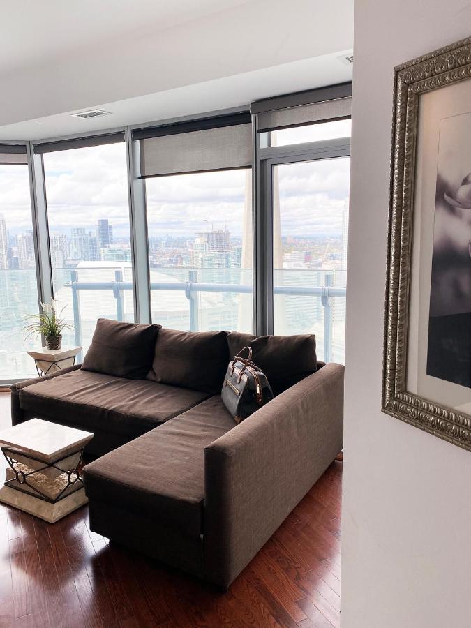 Ihost Suites Ice Condo Toronto Dış mekan fotoğraf