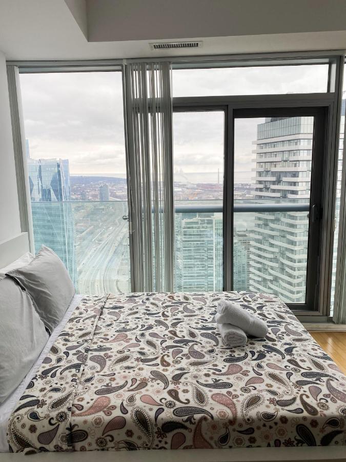 Ihost Suites Ice Condo Toronto Dış mekan fotoğraf