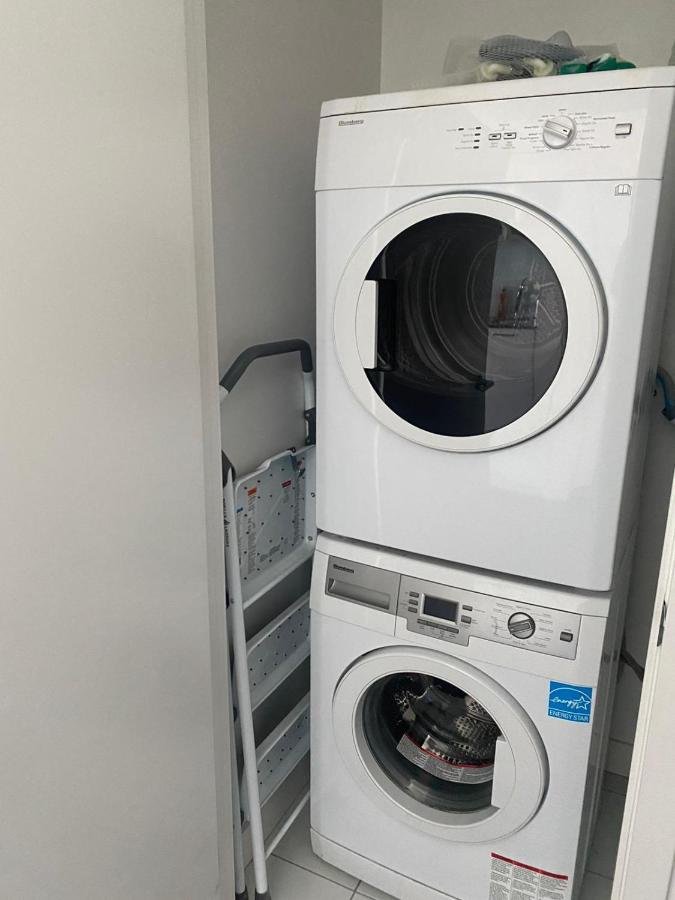 Ihost Suites Ice Condo Toronto Dış mekan fotoğraf