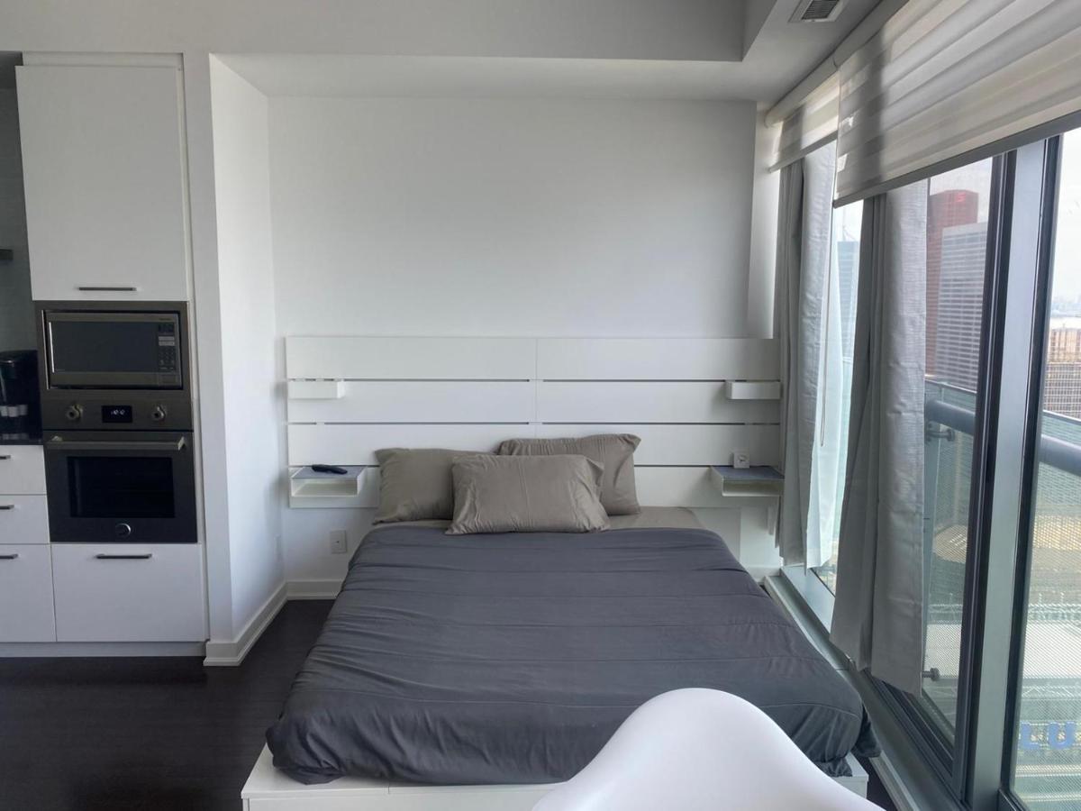Ihost Suites Ice Condo Toronto Dış mekan fotoğraf