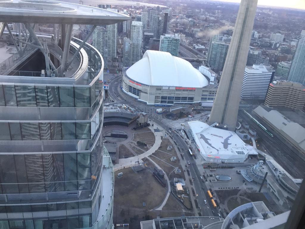 Ihost Suites Ice Condo Toronto Dış mekan fotoğraf