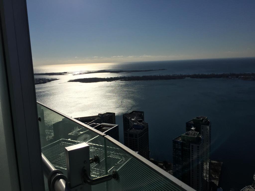 Ihost Suites Ice Condo Toronto Dış mekan fotoğraf
